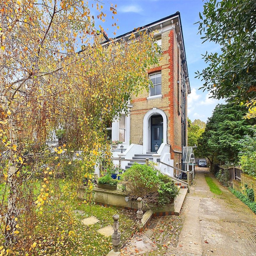 The Barons, St Margarets - 1 bedroomProperty for lettings - Chasebuchanan - Photo 1