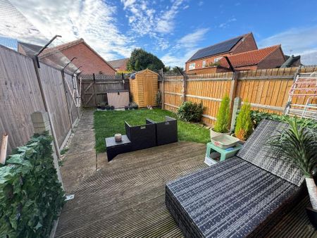 2 bedroom terraced house to rent - Photo 3