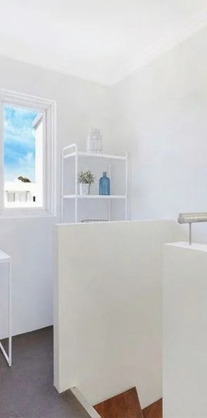 103sqm entertainers' 1 bed apartment on the city fringe - Photo 1