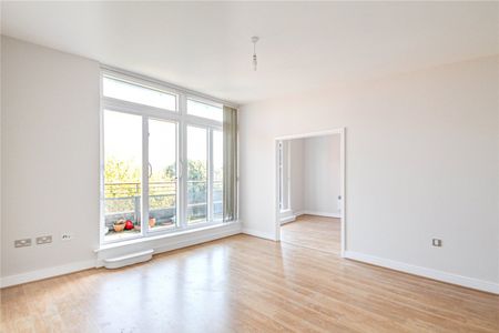 Hyde Apartments, - Photo 2