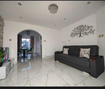 3 Bed Semi-Detached House, Tyburn Road, B24 - Photo 4