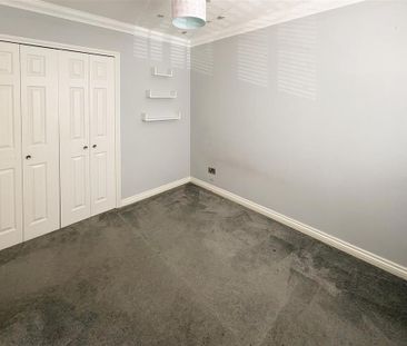 3 bedroom end of terrace house to rent - Photo 5