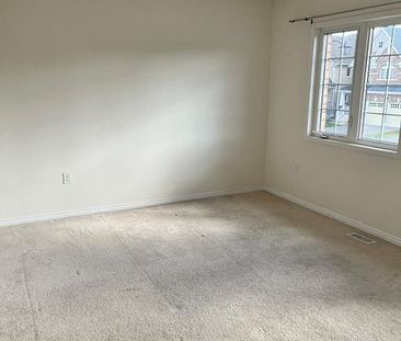 For Lease - 1708 Douglas Langtree Drive, Oshawa, Ontario - Photo 4