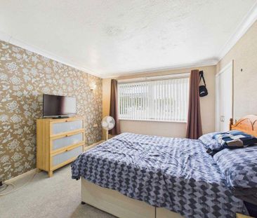 3 bedroom apartment to rent - Photo 2