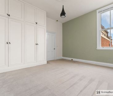 Charming Terrace in the Heart of Bathurst CBD - Photo 5