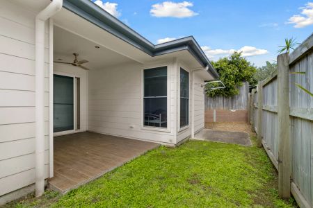Low maintenance living modern home. - Photo 5