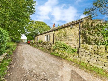 2 bedroom detached bungalow to rent - Photo 4