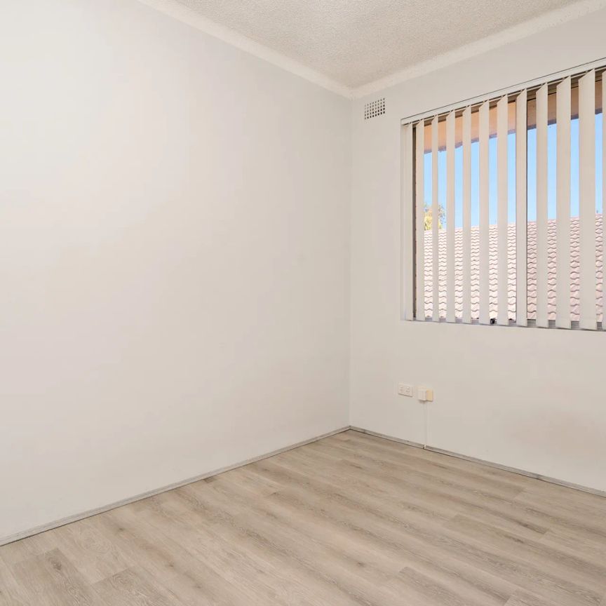 Beautifully Presented Apartment for Lease in Prime Location - Photo 1