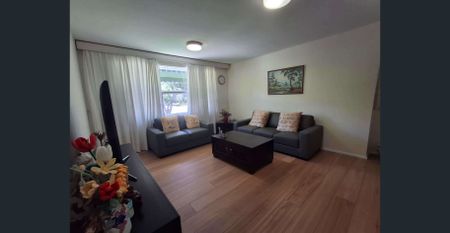 Dream School Zone | Huge 5-Bed Home + Income Potential | 6.6KW Solar | Water Bills Included - Photo 2