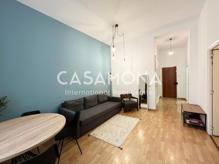 Cozy 2-Bedroom Apartment with Terrace in Central Gótico - Photo 5