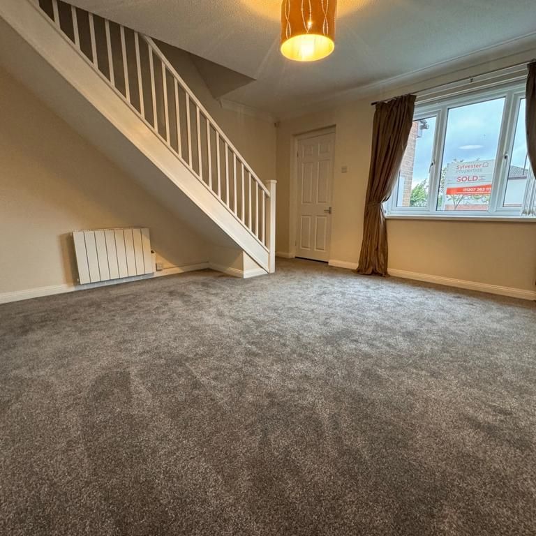 2 bedroom terraced house to rent - Photo 1