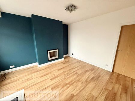 3 bedroom terraced house to rent - Photo 2