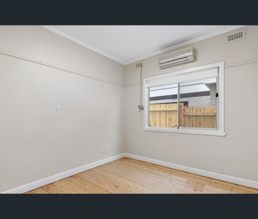 Charming Cheltenham Home in a Prime Location - Photo 1