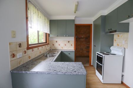 2 BEDROOM DUPLEX, LAWN MAINTENANCE INCLUDED - Photo 2