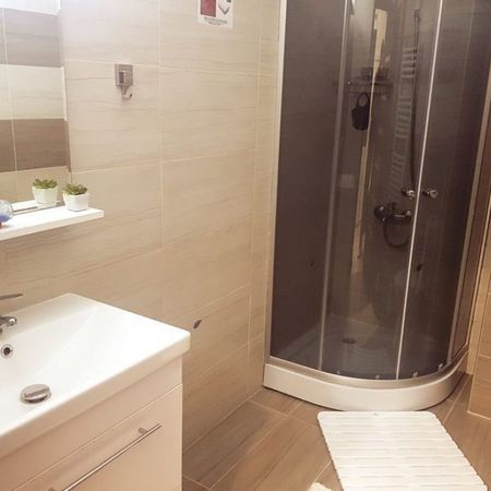 Garsoniera Piata Universitatii si Piata Romana - Fotografie 4