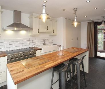 2 bedroom semi-detached house to rent - Photo 4