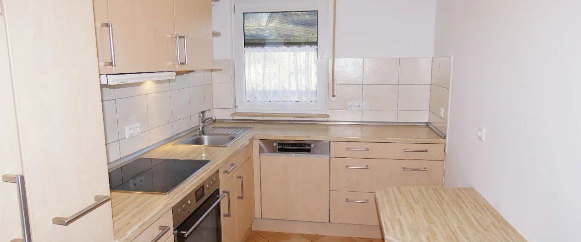 Renovierte 3-Zimmer-Wohnung mit Einbauküche in ruhiger und grüner Lage - Foto 1