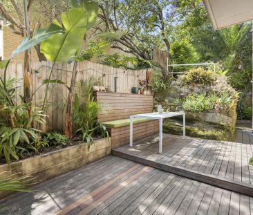 Coastal Retreat Offering Effortless Indoor-Outdoor Living - Photo 5