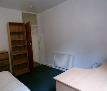 6 bedroom house to rent - Photo 1