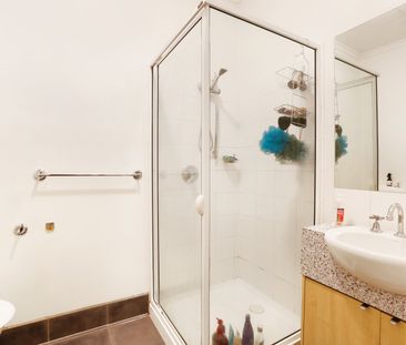 12/2 Pottery Court, Brunswick VIC 3056 - Photo 5