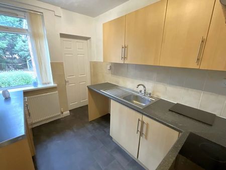 Greenhill Road, Halesowen, B62 8EY - Photo 5