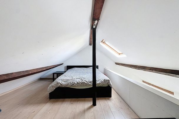 Appt meublé (+-40m²) 1ch en mezzanine / Quartier Européen. - Foto 1