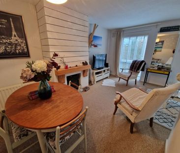 Oaktree Avenue, SA2 8LL, Sketty - Photo 1