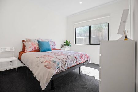 Ideal Location - Two Bedroom Home with Cooling - Photo 3