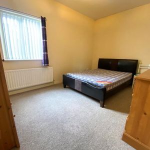 27a Charlemont Street, Moy, BT71 7SL - Photo 2