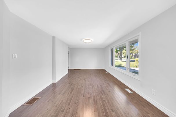 For Lease - 18 Windridge Drive Unit# Main, Markham, Ontario - Photo 1