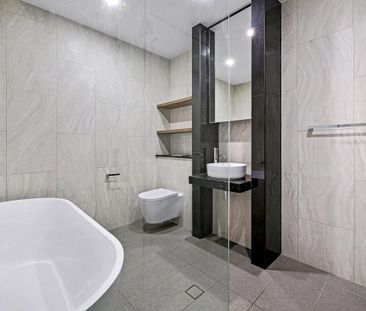 Premium Three-Bedroom Apartment I Spacious Layout & Luxe Interiors - Photo 6