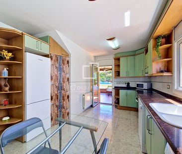 4 Bedroom house / villa with 500m² garden for rent in Cunit, Costa ... - Photo 4