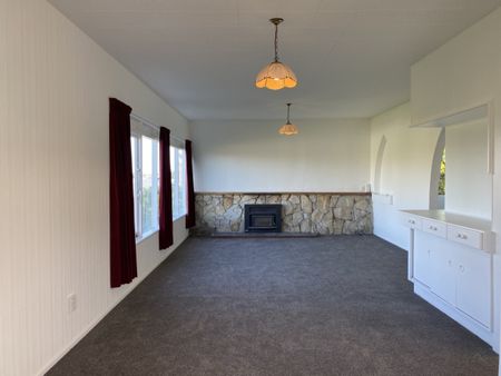 35 Prospect Terrace, Johnsonville - Photo 2
