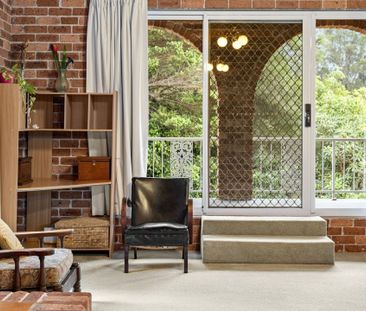 Spacious Double Brick Home Positioned in a Highly Convenient Location - Photo 3