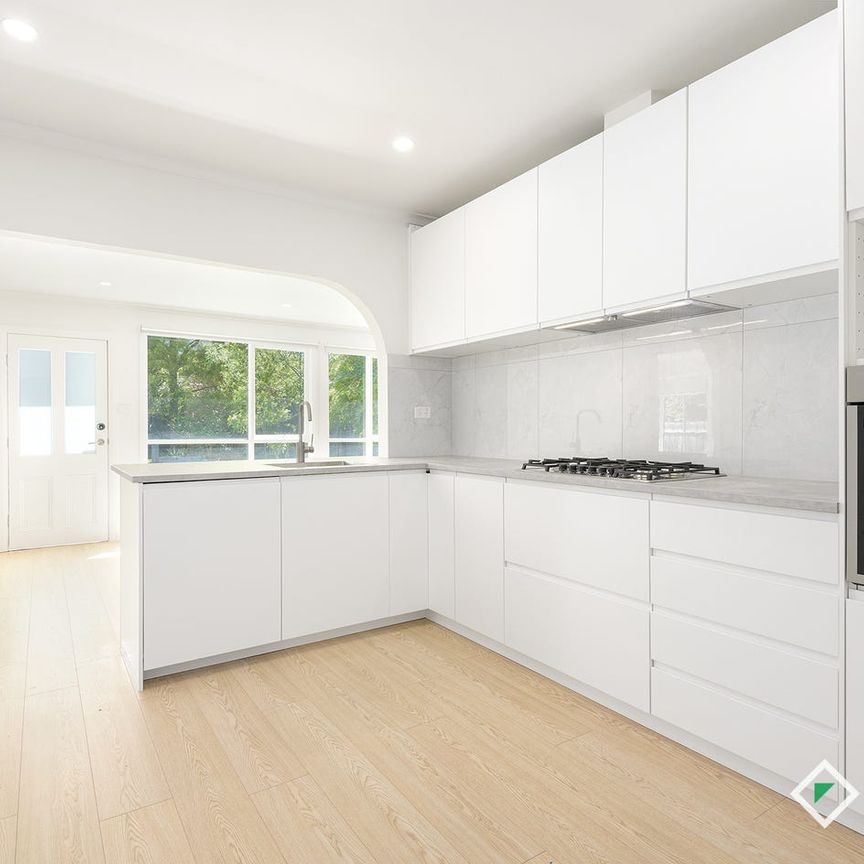 Spacious Family Home in a Prime Frankston Location - Photo 1