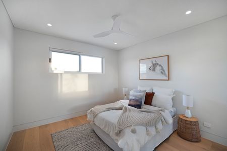 BRAND NEW LUXURY HOME - Photo 2