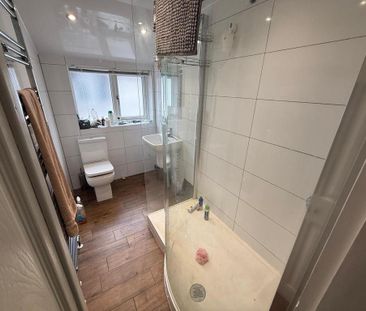 1 bedroom in a house share to rent - Photo 6
