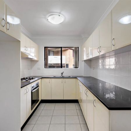 Relaxed Living with Room to Entertain - Photo 3