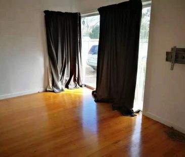 Sunny and warm standalone house - Photo 4