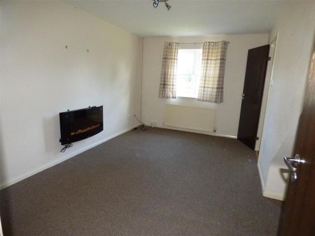 2 bedroom semi-detached house to rent - Photo 5