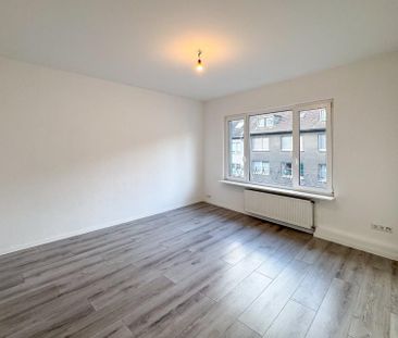 Helle, frisch renovierte 2-Zimmer-Wohnung mit Wintergarten in zentr... - Photo 1