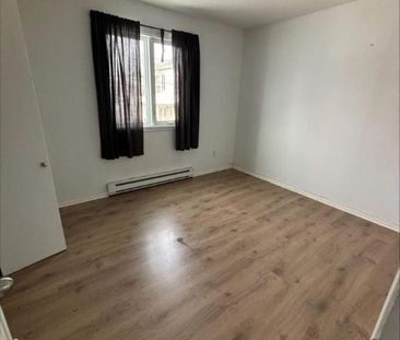 2 CH - 1 SDB - Saint-Joseph-de-Sorel - $950 /mo - Photo 3