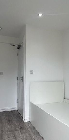 House share to rent - Photo 1