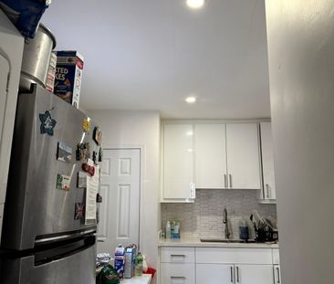 For Lease - 23 Fairbank Avenue, Toronto, Ontario - Photo 4