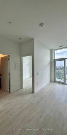 BRAND NEW 1 BED LUXURIOUS CONDO PARKING AND LOCKER INCLD - Photo 1