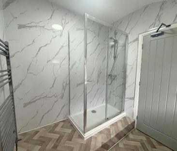 1 bedroom in a house share to rent - Photo 6