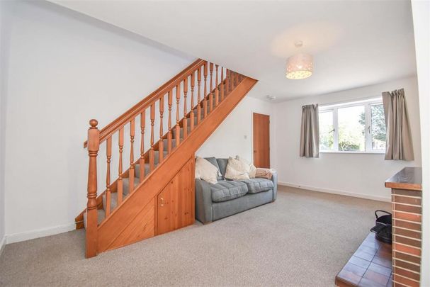 2 bedroom cottage to rent - Photo 1