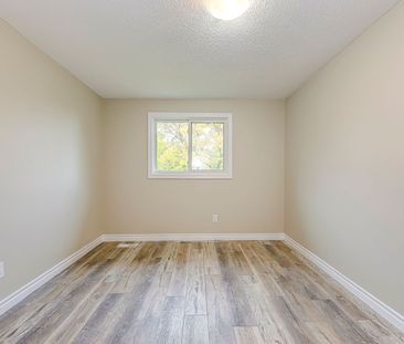 For Lease - 2369 Coldstream Drive, Burlington, Ontario - Photo 5