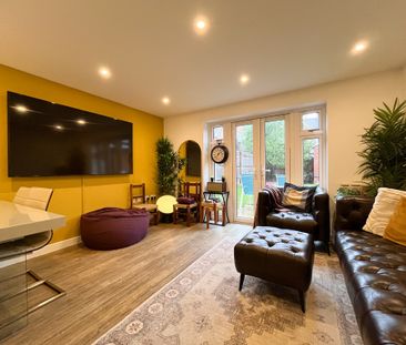 4 bed terraced house to rent in Whitethorn, Shinfield, Reading, Ber... - Photo 3