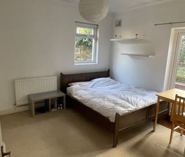 1 Bed Flat, Brixton, SW2 - Photo 3